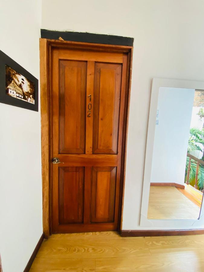 Suite with City View,1353347965:JPEG