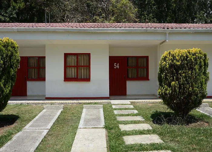 Hotel Y Cabanas - Centro Vacacional Comfandi Lago Calima